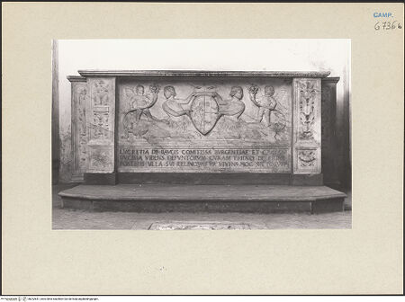 Vorderseite von Courtauld Institute of Art [https://www.deutsche-digitale-bibliothek.de/content/lizenzen/rv-ez/] Altar, der von Lucrezia del Balzo (de Baucis) Caracciolo gegründet wurde - Gesamtansicht, bh252651_recto. Foto.