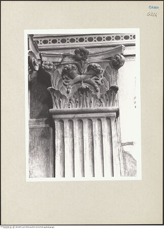 Vorderseite von Courtauld Institute of Art [https://www.deutsche-digitale-bibliothek.de/content/lizenzen/rv-ez/] Kapitell, bh254201_recto. Foto.