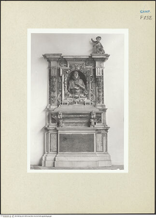 Vorderseite von Courtauld Institute of Art [https://www.deutsche-digitale-bibliothek.de/content/lizenzen/rv-ez/] Grabmal des Domenico Fontana (gest. 1627) - Gesamtansicht, bh254204_recto. Foto.