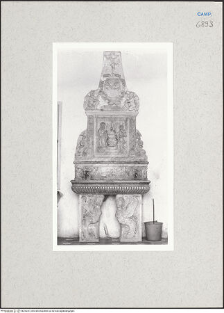 Vorderseite von Courtauld Institute, Conway Library [https://www.deutsche-digitale-bibliothek.de/content/lizenzen/rv-ez/] Lavabo der Sakristei - Gesamtansicht, bh254281_recto. Foto.