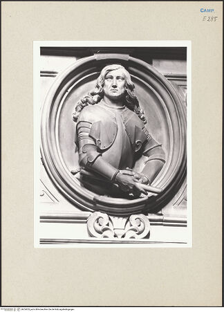 Vorderseite von Courtauld Institute of Art [https://www.deutsche-digitale-bibliothek.de/content/lizenzen/rv-ez/] Denkmal des Tommaso Filomarino (gest. 1647) - Detail: Büste, bh254335_recto. Foto.