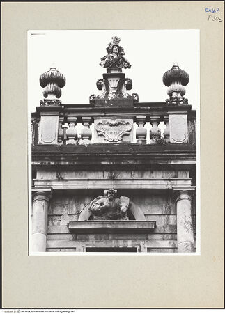 Vorderseite von Hutzel, Max [https://www.deutsche-digitale-bibliothek.de/content/lizenzen/rv-ez/] Dekoration mit Büsten der Heiligen und Propheten - Detail, bh254954_recto. Foto: Hutzel, Max.