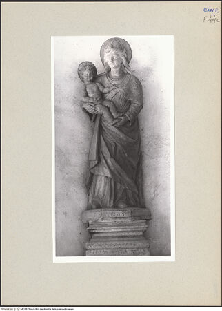 Vorderseite von Hutzel, Max [https://www.deutsche-digitale-bibliothek.de/content/lizenzen/rv-ez/] Madonna - Gesamtansicht, bh254975_recto. Foto: Hutzel, Max.