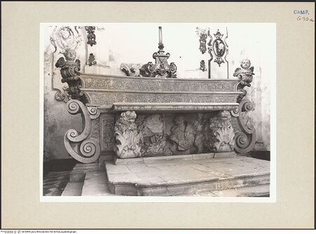 Vorderseite von Hutzel, Max [https://www.deutsche-digitale-bibliothek.de/content/lizenzen/rv-ez/] Altar - Gesamtansicht, bh254992_recto. Foto: Hutzel, Max.