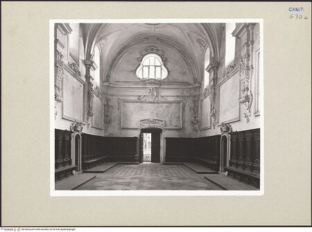 Vorderseite von Hutzel, Max [https://www.deutsche-digitale-bibliothek.de/content/lizenzen/rv-ez/] Certosa di San Lorenzo - Innenansicht zum Eingang, bh255004_recto. Foto: Hutzel, Max.