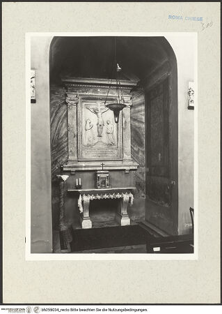 Vorderseite von Hutzel, Max [https://www.deutsche-digitale-bibliothek.de/content/lizenzen/rv-ez/] Kreuzigung - Gesamtansicht in Nische, bh255034_recto. Foto: Hutzel, Max.