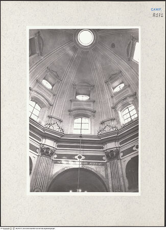 Vorderseite von Bösel, Richard [https://www.deutsche-digitale-bibliothek.de/content/lizenzen/rv-ez/] Pio Monte della Misericordia - Kuppel, Teilansicht, bh255747_recto. Foto: Bösel, Richard.