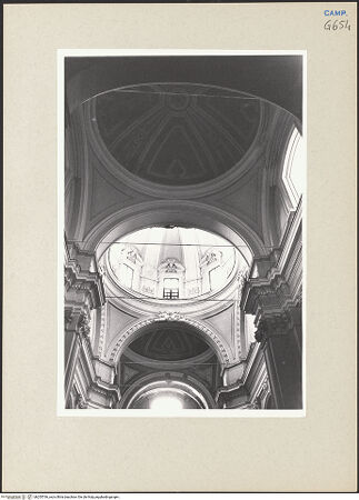 Vorderseite von Bösel, Richard [https://www.deutsche-digitale-bibliothek.de/content/lizenzen/rv-fz/] San Giorgio Maggiore - Blick von der ersten Kuppel zur Apsis, bh255766_recto. Foto: Bösel, Richard.