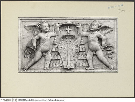 Vorderseite von Courtauld Institute [https://www.deutsche-digitale-bibliothek.de/content/lizenzen/rv-ez/] Balustrade mit dem Wappen des Domenico della Rovere - linke Balustrade; Detail: zentrales Relieffeld, bh256659_recto. Foto.