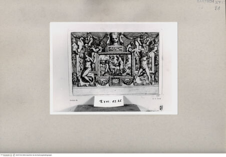 Vorderseite von  [http://creativecommons.org/publicdomain/mark/1.0/] ... - , bh257933. Foto.