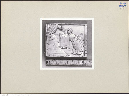 Vorderseite von Kunstgeschichtliches Institut Mainz [https://www.deutsche-digitale-bibliothek.de/content/lizenzen/rv-ez/] Szenen aus dem Neuen und Alten TestamentDie neuen Gesetzestafeln - Gesamtansicht, bh258236_recto. Foto.