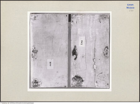 Vorderseite von Sopr. BAS NA [https://www.deutsche-digitale-bibliothek.de/content/lizenzen/rv-ez/] Szenen aus dem Neuen und Alten TestamentRückseite der Tafeln - Inv. 446 (Christus heilt einen Blinden); Inv. 445 (Kreuzigung Christi), bh258289_recto. Foto.