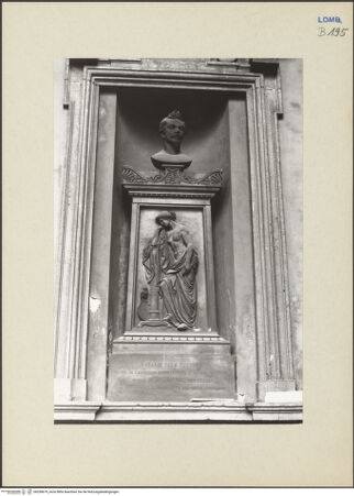 Vorderseite von Springer [https://www.deutsche-digitale-bibliothek.de/content/lizenzen/rv-ez/] Denkmal des Vitale Sala, Maler (gest. 1835) - Gesamtansicht, bh258679_recto. Foto: Springer.