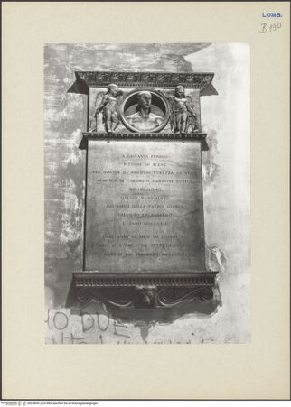 Vorderseite von Springer [https://www.deutsche-digitale-bibliothek.de/content/lizenzen/rv-ez/] Denkmal des Giovanni Perego, Maler (gest. 1817) - Gesamtansicht, bh258699_recto. Foto: Springer.