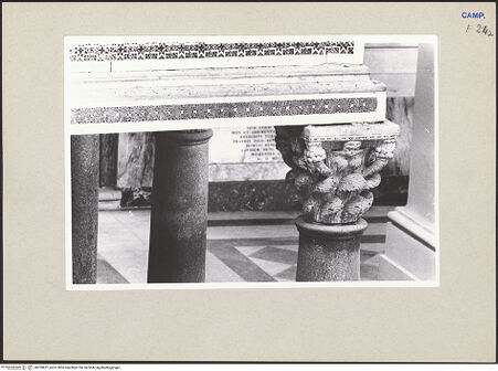 Vorderseite von Pace, Valentino [https://www.deutsche-digitale-bibliothek.de/content/lizenzen/rv-ez/] Rechte Kanzel - Gesamtansicht, bh259651_recto. Foto: Pace, Valentino.