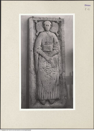 Vorderseite von Hutzel, Max [https://www.deutsche-digitale-bibliothek.de/content/lizenzen/rv-ez/] Grabplatte des Erzpriesters Francesco Mazza - Gesamtansicht, bh259918_recto. Foto: Hutzel, Max.