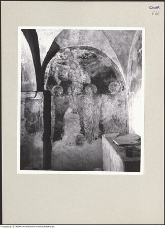 Vorderseite von Hutzel, Max [https://www.deutsche-digitale-bibliothek.de/content/lizenzen/rv-ez/] Kreuzigung mit Maria, Johannes dem Evangelisten und einem Heiliger - Gesamtansicht, bh259951_recto. Foto: Hutzel, Max.