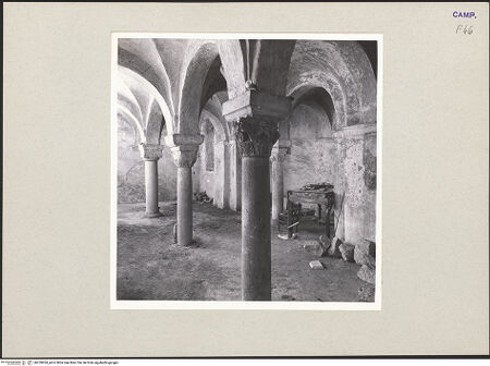 Vorderseite von Hutzel, Max [https://www.deutsche-digitale-bibliothek.de/content/lizenzen/rv-ez/] Sant'AngeloSanta Venera - Innenansicht, bh259954_recto. Foto: Hutzel, Max.