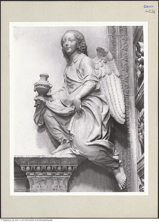 Vorderseite von Courtauld Institute of Art [https://www.deutsche-digitale-bibliothek.de/content/lizenzen/rv-ez/] Grabmal der Maria von Aragon (Maria d'Aragona, gest. 1461)Engel mit Gefäße - Engel rechts, bh261171_recto. Foto.