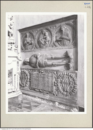 Vorderseite von Courtauld Institute of Art [https://www.deutsche-digitale-bibliothek.de/content/lizenzen/rv-ez/] Grabmal des Garzia Cabanilla - Gesamtansicht, bh261174_recto. Foto.