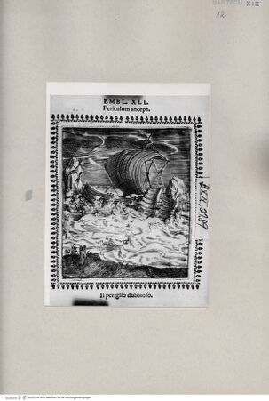 Vorderseite von  [http://creativecommons.org/publicdomain/mark/1.0/] ... - , bh262394. Foto.