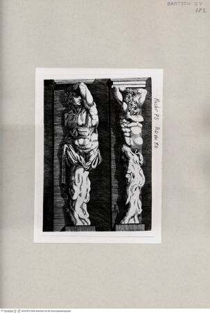 Vorderseite von  [http://creativecommons.org/publicdomain/mark/1.0/] ... - , bh262923. Foto.