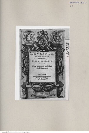 Vorderseite von  [http://creativecommons.org/publicdomain/mark/1.0/] ... - , bh262989. Foto.