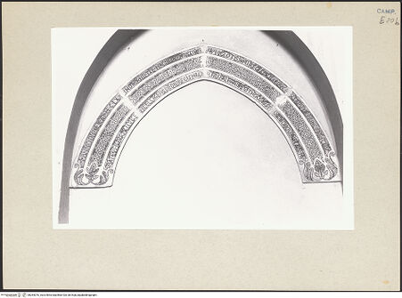 Vorderseite von Pace, Valentino [https://www.deutsche-digitale-bibliothek.de/content/lizenzen/rv-ez/] Bogen der Ikonostasis - Gesamtansicht, bh264076_recto. Foto: Pace, Valentino.