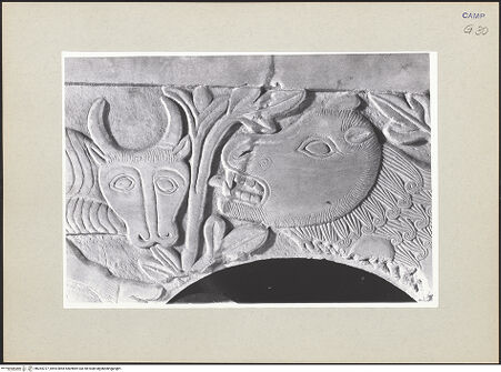 Vorderseite von Pace, Valentino [https://www.deutsche-digitale-bibliothek.de/content/lizenzen/rv-ez/] Amboverkleidung mit Ochse und Löwe - Detail, bh264727_recto. Foto: Pace, Valentino.