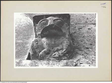 Vorderseite von Pace, Valentino [https://www.deutsche-digitale-bibliothek.de/content/lizenzen/rv-ez/] Portal zum Nordseitenschiff - Rechte Konsole, bh264738_recto. Foto: Pace, Valentino.