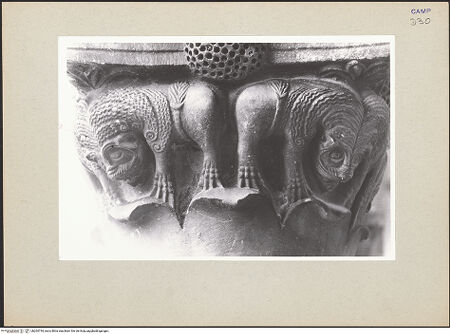 Vorderseite von Pace, Valentino [https://www.deutsche-digitale-bibliothek.de/content/lizenzen/rv-ez/] Kapitell 2 - Seitenansicht, bh264744_recto. Foto: Pace, Valentino.