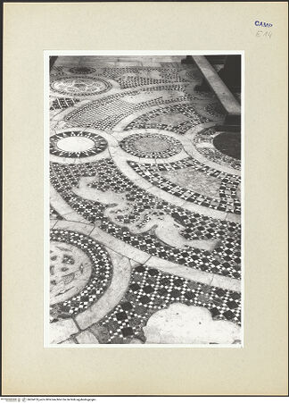 Vorderseite von Pace, Valentino [https://www.deutsche-digitale-bibliothek.de/content/lizenzen/rv-ez/] Detail, Presbyterium, links, bh264753_recto. Foto: Pace, Valentino.