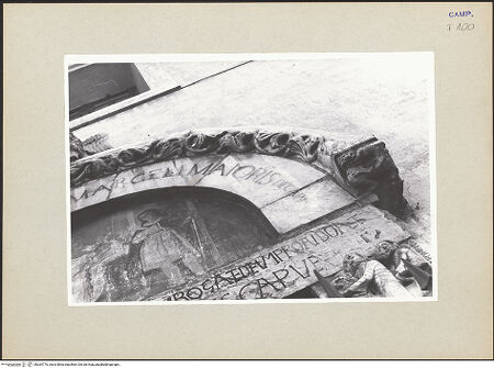 Vorderseite von Pace, Valentino [https://www.deutsche-digitale-bibliothek.de/content/lizenzen/rv-ez/] Seitenportal mit alttestamentlichen SzenenArchivolte und Türsturz - Archivolte, rechte Seite, bh264776_recto. Foto: Pace, Valentino.