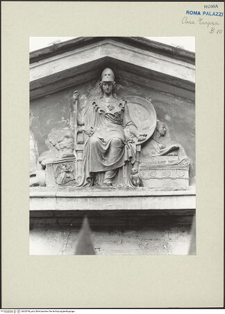 Vorderseite von Bibliotheca Hertziana [https://www.deutsche-digitale-bibliothek.de/content/lizenzen/rv-fz/] Personifikation der Roma - Detail: Zentraler Teil mit der thronenden Roma, bh265794_recto. Foto.