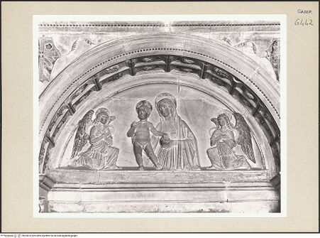 Vorderseite von Courtauld Institute of Art [https://www.deutsche-digitale-bibliothek.de/content/lizenzen/rv-ez/] Grabmal des Mariano Alagno (gest. 1477) und der Caterina Orsini - Detail: Madonna, bh265874_recto. Foto.