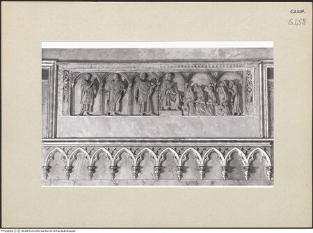 Vorderseite von Courtauld Institute of Art [https://www.deutsche-digitale-bibliothek.de/content/lizenzen/rv-ez/] Sarkophagfront des Giovanni d'Angiò (Johannes von Anjou, Herzog von Durazzo, gest. 1337) - Gesamtansicht, bh265878_recto. Foto.