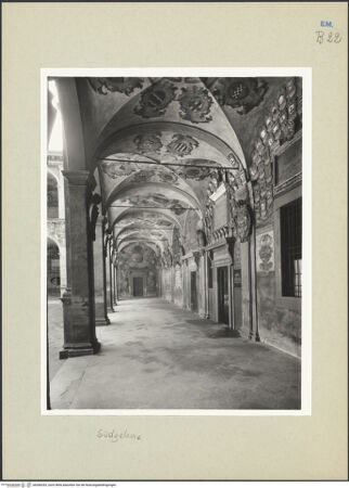 Vorderseite von Alinari [https://www.deutsche-digitale-bibliothek.de/content/lizenzen/rv-ez/] Archiginnasio - Südgalerie, bh266253_recto. Foto: Villani.