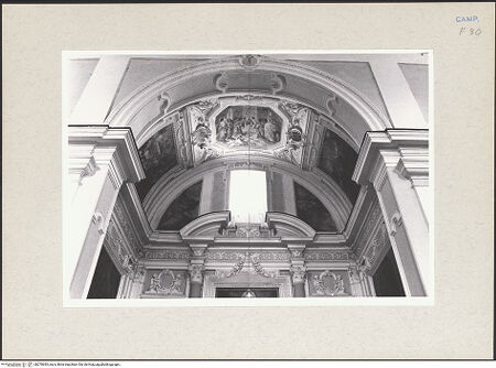 Vorderseite von Bösel, Richard [https://www.deutsche-digitale-bibliothek.de/content/lizenzen/rv-fz/] Chiesa del Gesù - Zweite Kapelle rechts, Detail: Gewölbe, bh270683_recto. Foto: Bösel, Richard.