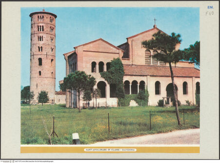 Vorderseite von unbekannt [https://www.deutsche-digitale-bibliothek.de/content/lizenzen/rv-ez/] Sant'Apollinare in Classe - Ansicht von Nordwesten, bh271373_recto. Foto.