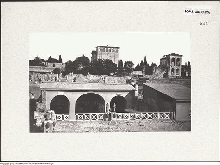 Vorderseite von Vasari [https://www.deutsche-digitale-bibliothek.de/content/lizenzen/rv-fz/] PalatinDomus Augusti - , bh273383_recto. Foto.