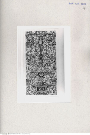 Vorderseite von  [http://creativecommons.org/publicdomain/mark/1.0/] ... - , bh274511. Foto.