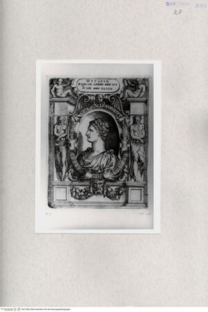 Vorderseite von  [http://creativecommons.org/publicdomain/mark/1.0/] ... - , bh274562. Foto.