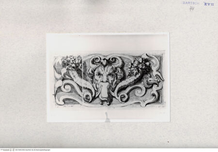 Vorderseite von  [http://creativecommons.org/publicdomain/mark/1.0/] ... - , bh274656. Foto.