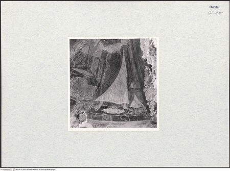 Vorderseite von ICCD [https://www.deutsche-digitale-bibliothek.de/content/lizenzen/rv-ez/] Die Himmelfahrt Christi und Maiestas Domini - Oberes Register, rechte Seite: Engel (vor der Ablösung), bh274919_recto. Foto.