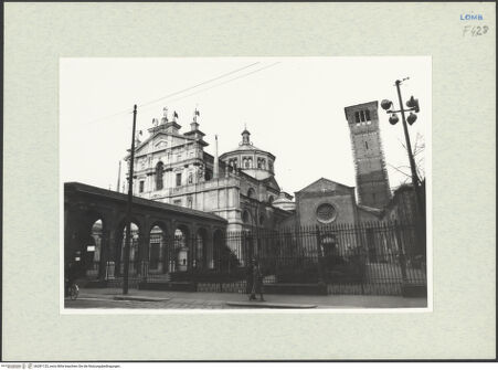 Vorderseite von Güthlein, Klaus [https://www.deutsche-digitale-bibliothek.de/content/lizenzen/rv-fz/] Santa Maria presso San Celso - Blick von Südwesten, bh281125_recto. Foto: Güthlein, Klaus.