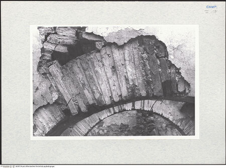 Vorderseite von Pace, Valentino [https://www.deutsche-digitale-bibliothek.de/content/lizenzen/rv-ez/] San Giovanni in Fonte - Innenansicht, Detail, Bogen, bh282129_recto. Foto: Pace, Valentino.