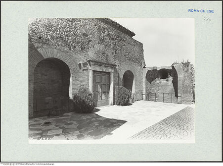 Vorderseite von DAI [https://www.deutsche-digitale-bibliothek.de/content/lizenzen/rv-ez/] Mausoleo di Santa CostanzaAußenbau - Vestibül, bh282165_recto. Foto.