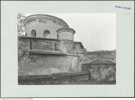 Vorderseite von DAI [https://www.deutsche-digitale-bibliothek.de/content/lizenzen/rv-ez/] Mausoleo di Santa CostanzaAußenbau - Außen; Detail, bh282171_recto. Foto.