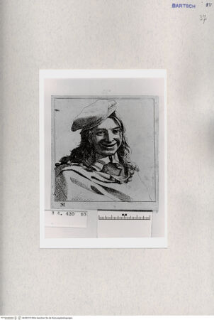 Vorderseite von  [http://creativecommons.org/publicdomain/mark/1.0/] , bh282315. Foto.