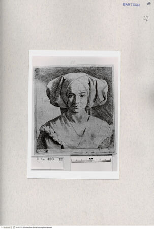 Vorderseite von  [http://creativecommons.org/publicdomain/mark/1.0/] , bh282318. Foto.